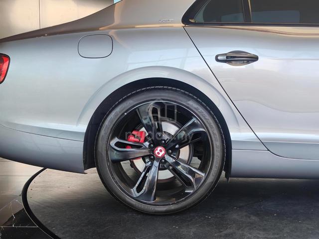 2018 Bentley FLYING SPUR V8S 4.0 Twin Turbocharged - 4