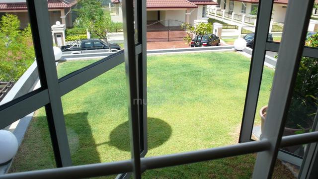 Jalan Puteri 12, Double Storey Terrace House, Bandar Puteri 5