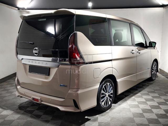 2021 Nissan Serena 2.0 (A) 5-Years Warranty - 2