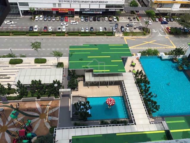 Sky Gardens Residences 1