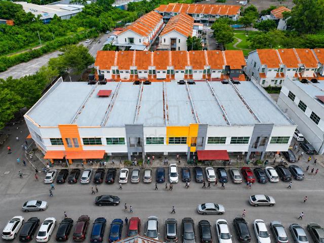 Facing Pasar Sri Wang , Desa Puteri 2 Stry Shoplot Corner For Rent 1