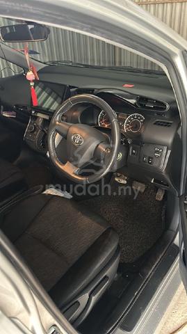 2010 Toyota WISH 1.8 X (A) - 4