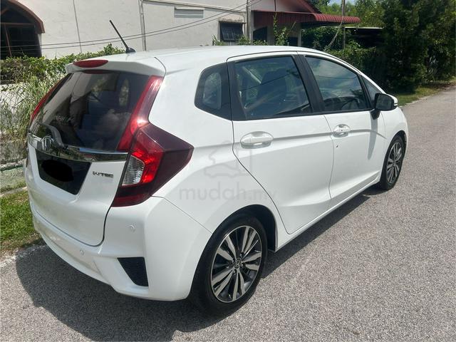 2015 Honda JAZZ 1.5 V (A) - 5