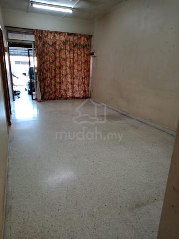 1Sty Taman Johor Jaya, Jalan Keembong, Johor Bahru 1