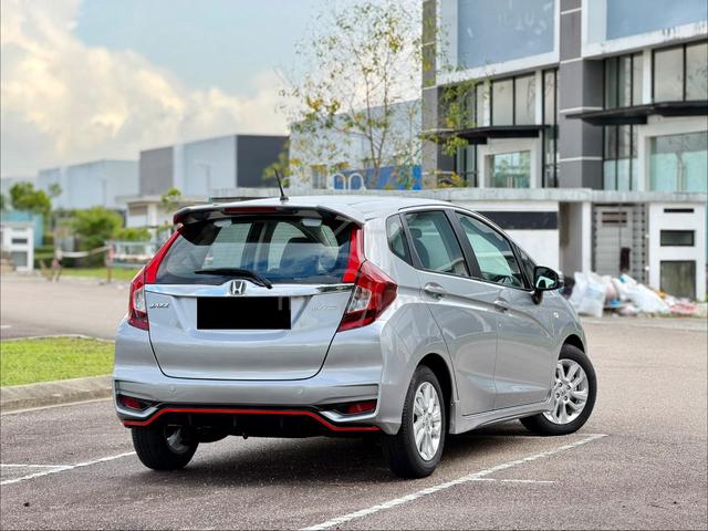2018 Honda JAZZ 1.5 S (A) Mileage 1k - 4