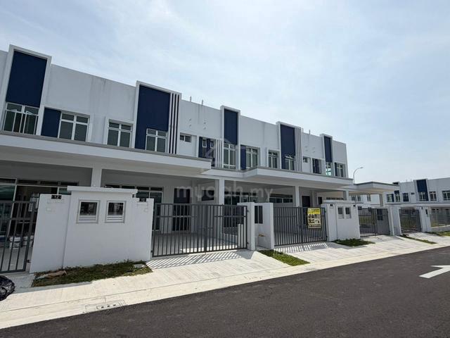 Dato Onn Jalan Perjiranan 14 Double Storey 3 Bed Partially Furnished 1