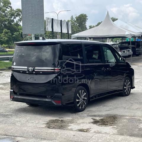 2022 Toyota VOXY 2.0 S-Z (A) power booth - 4