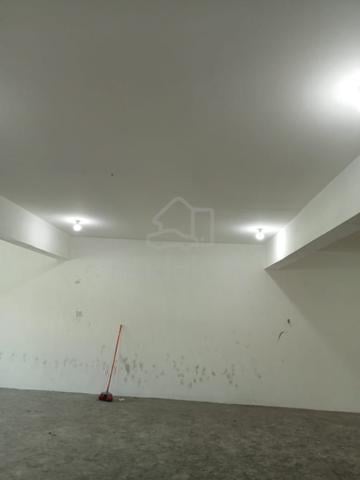 Polytechnic Commercial Centre Fist Floor ( Intermediate ) For Rent 1