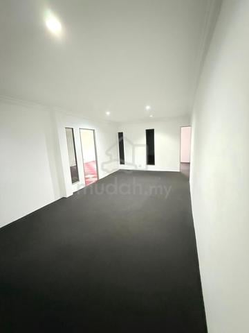 Rawang Coner Shop 1st Floor Office Lot 1