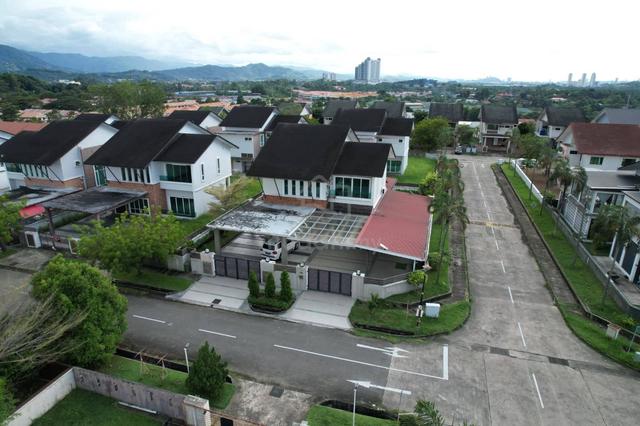 Exclusive Bungalow @ Taman Bukit Sepanggar  Fo Sale 1