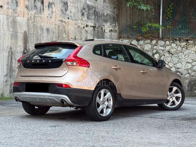Volvo V40 2.0 CROSS COUNTRY T5 (A) 5 YRS WARRANTY - 4