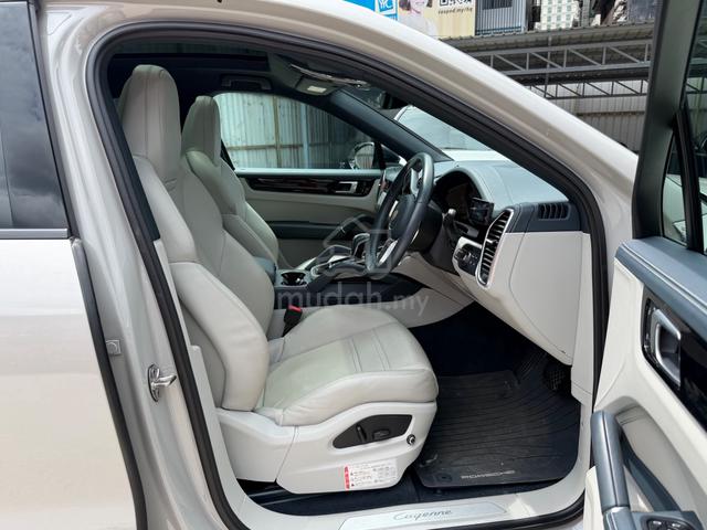 2022 Porsche Cayenne 3.0 Coupe Crayon Vacuum Door - 3