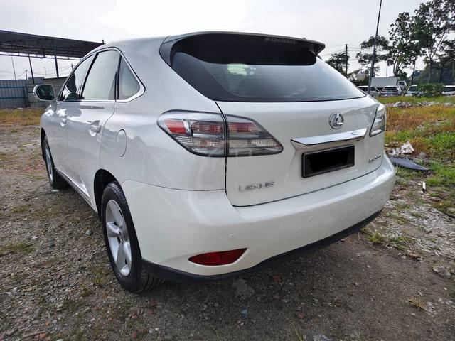 2011 CASH OTR Lexus RX270 2.7 (A) POWER BOOT - 3