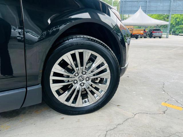 2024 Toyota HARRIER 2.0 Z Digital Meter Magic Roof - 4