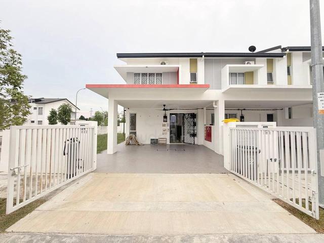 Double Storey Terrace CORNER LOT, Tiara Sendayan, Seremban 1