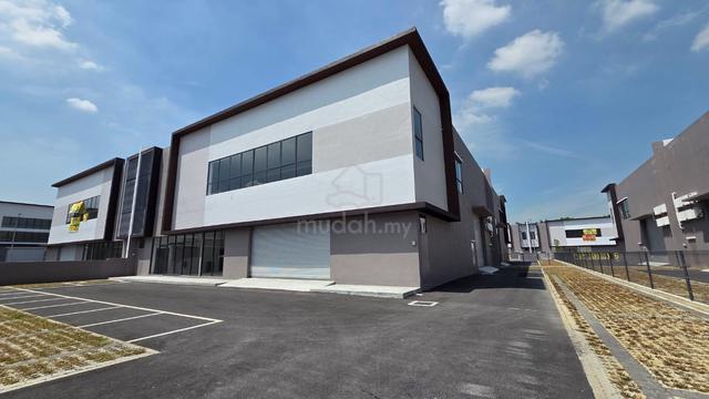 Taman perindustrian air hitam klang 1.5 sty factory 200 amp with CCC 1