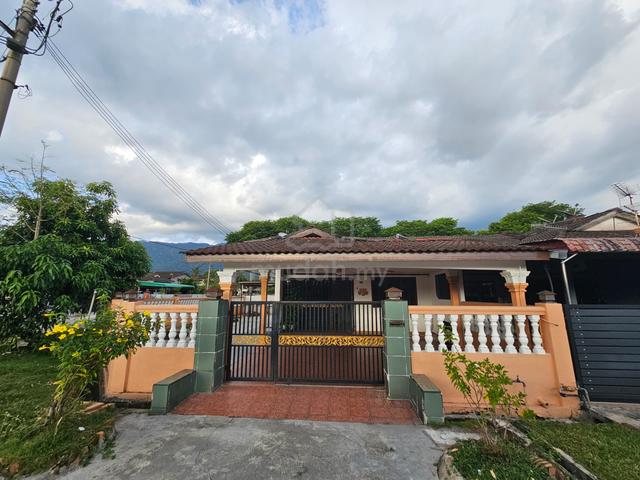 Renovated Single Storey Spacious Corner Lot For Sale At Bandar Kampar. 1