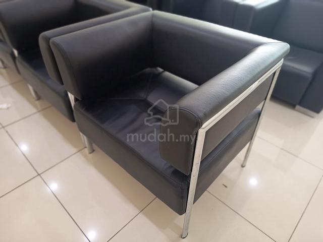 1 Seater Sofa (Black Leather & Chrome Arm) - photo 5 of 5