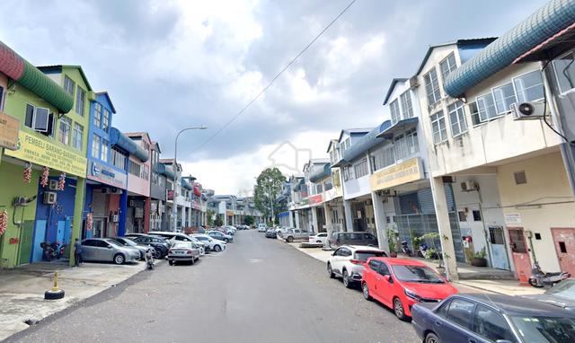 Metro Perdana Barat 1.5 Storey Link Factory SRI EDARAN Kepong 1