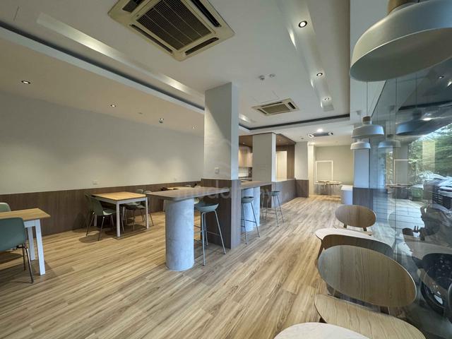 Puchong Jaya Ground Floor Shop 1296sf newly Reno & all new Furniture 2