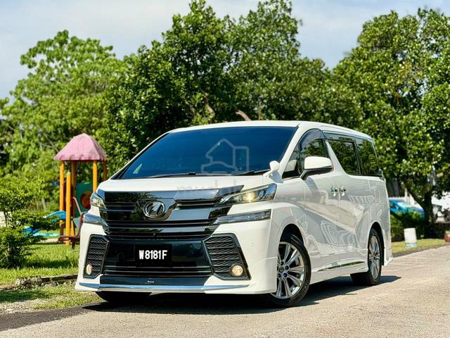 ON THE ROAD 2017 Toyota VELLFIRE 2.5 GOLDEN EYES - 1
