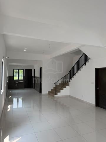 LENA RESIDENCE @ ALAM IMPIAN 1