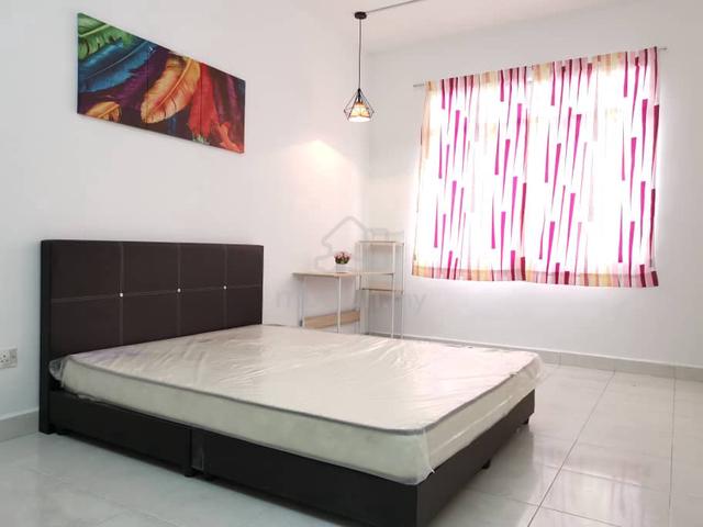 Master Room Mentari Court Block A, Bandar Sunway PJ [FREE AIRCOND] 1