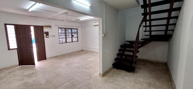 Renovated Double Storey Seksyen 19 Shah Alam_Banyak Kemudahan 3