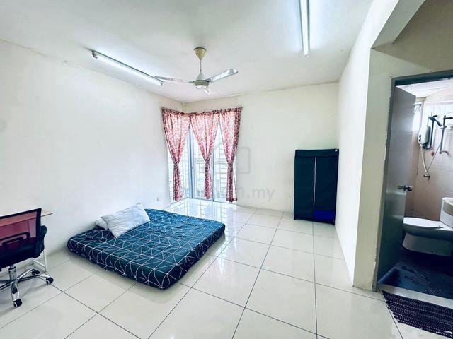 Master Room with Balcony & Bathroom @ PV20 Condo Wangsa Maju Setapak 1