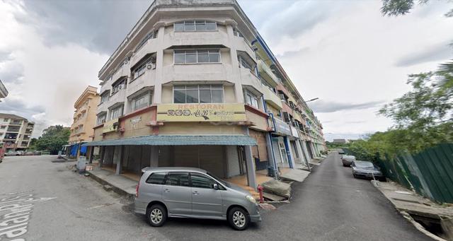 Corner Lot Ground Floor Shoplot @ Taman Petaling Utama, PJ 1