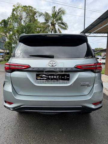 2022 Toyota FORTUNER VRZ 2.8L (A) - 5
