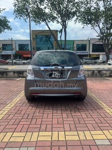 2013 Honda JAZZ 1.3 (HYBRID) FACELIFT (A) - 4