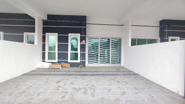 Rumah disewa untuk bumi saja, Sewa 700 Kosong unit ada Grill 1