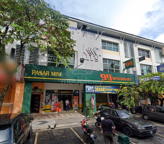 Kl cheras 2 sty free hold tenanted 5% roi 1