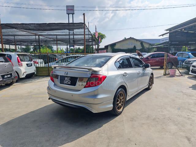 2012 Honda CIVIC FB 1.8 (AUTO) - 3