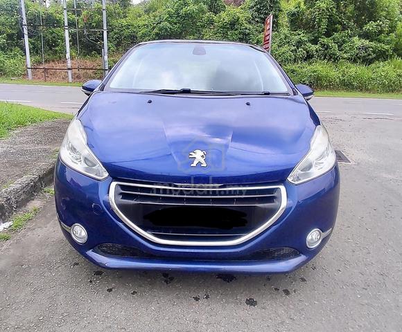 2013 Peugeot 208 1.6 VTi ALLURE (A) - 1