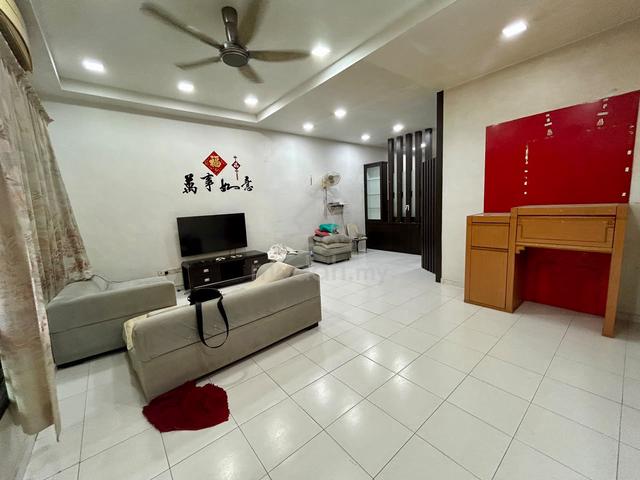 【For Rent】Kulai @ Taman Lagenda Putra Double Storey Terrace House 1