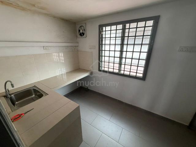 Saleng Rare Unit!!! 3+2 For Rent With Partial Furnish 1