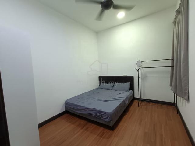 Room for rent at Balakong Cheras, Seri Kembangan, Amerin mall, C180 1