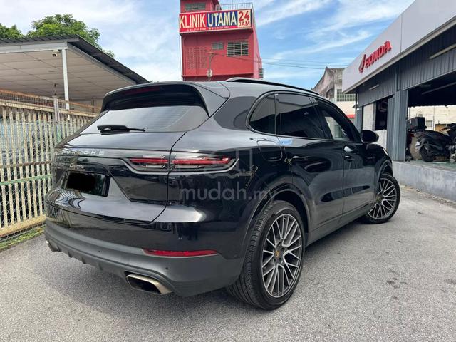 2022 Porsche CAYENNE 3.0 V6 Local Spec Full Loan - 2
