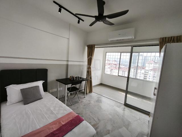 Medium Single Room With Balcony @ Metro Prima Kepong  1