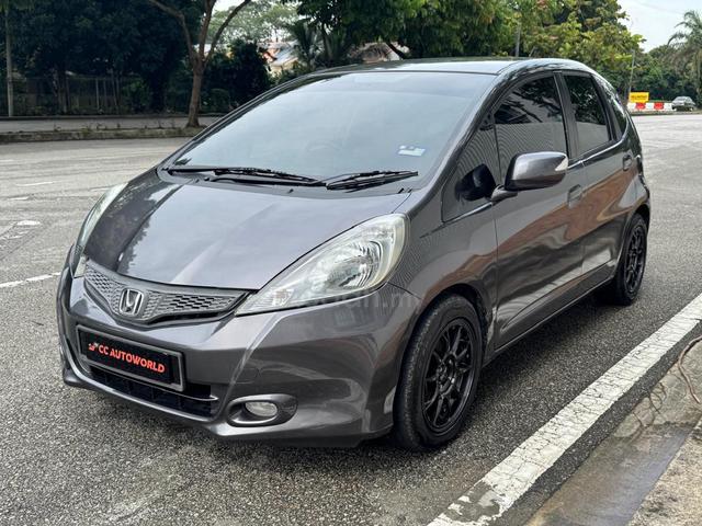 2013 Honda JAZZ 1.5 FACELIFT (A) E Spec Automatic - 3