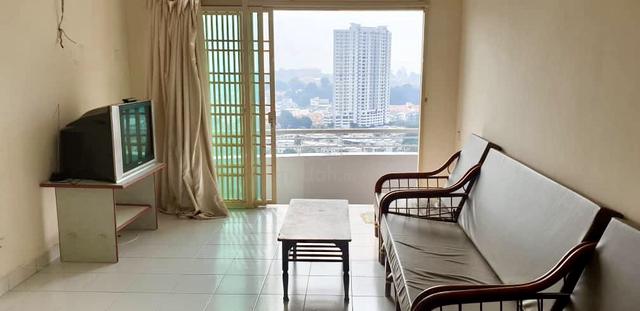 University Place (Plaza Ivory) 1