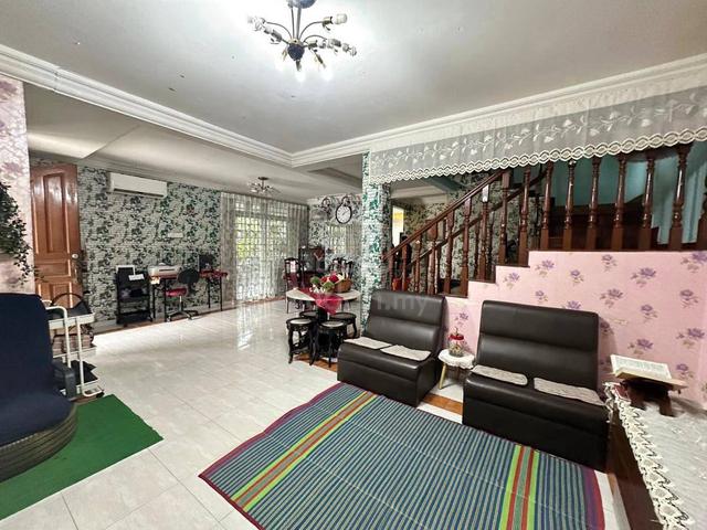 Taman Bukit Double Storey Semi Detached House 4bed Renovate Johor Bhru 1