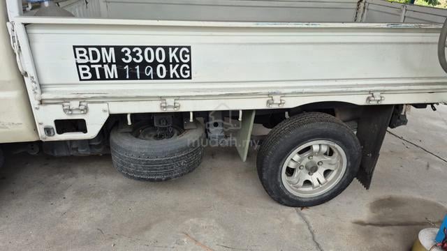 Toyota KM70 - photo 3 of 3