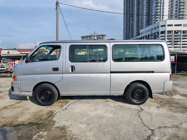 2010 Nissan URVAN 3.0 Window Van (M) ⭐11 Seater⭐ - 5