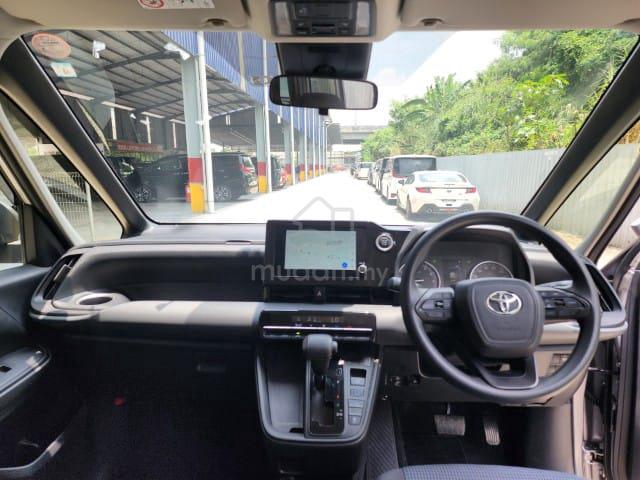 Toyota NOAH X 2.0 2023 - 4