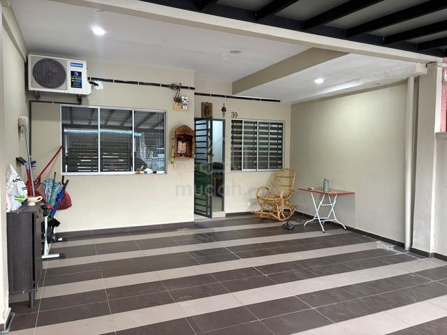 Single Storey house For Rent at Pulai Emas 1