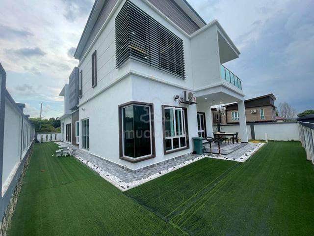 2 storey Bungalow (Renovated) at Bandar Mahkota Cheras, Selangor 1