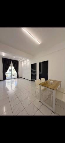 Api-Api Apartment 1